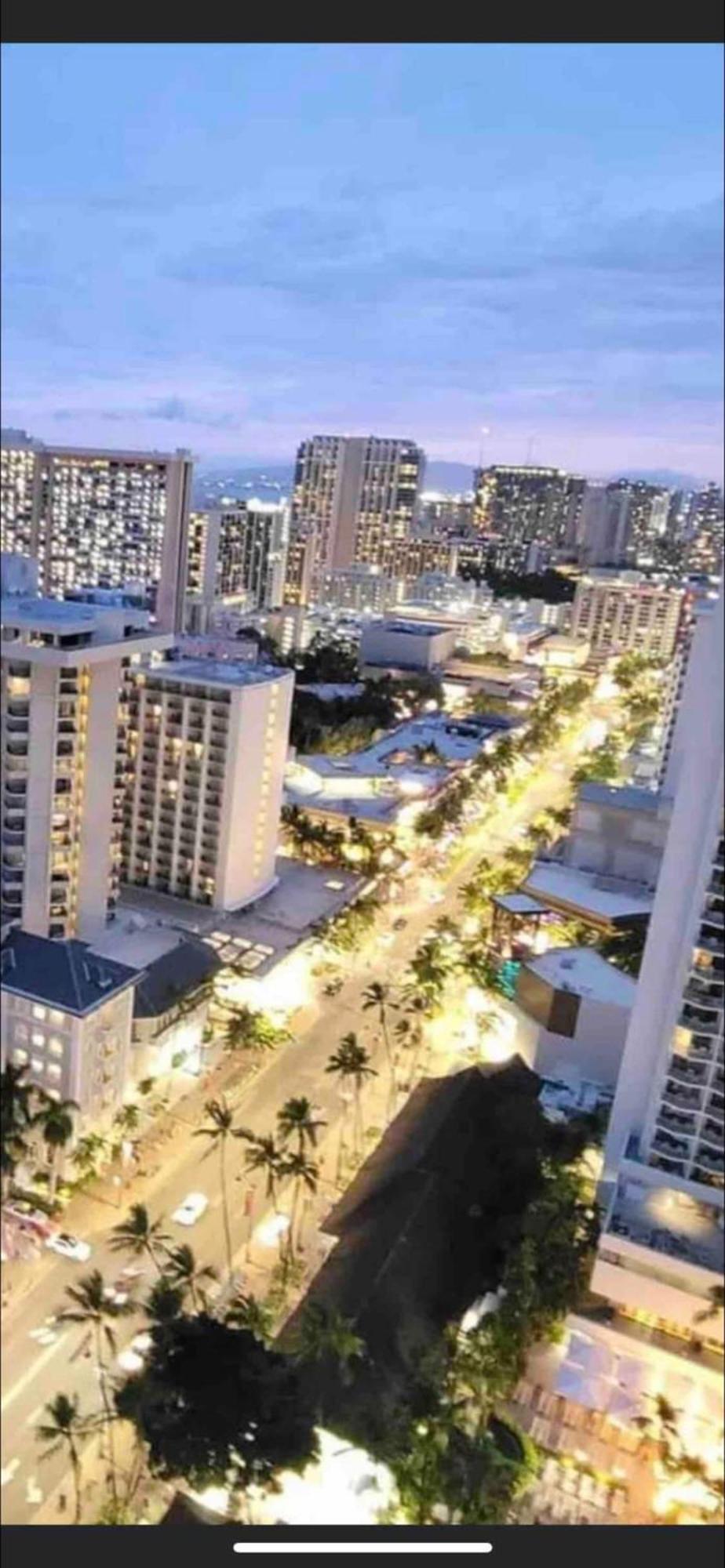 Waikiki Condo 2 Bedrooms 2 Bathrooms With 1 Free Parking Space Honolulu Zewnętrze zdjęcie
