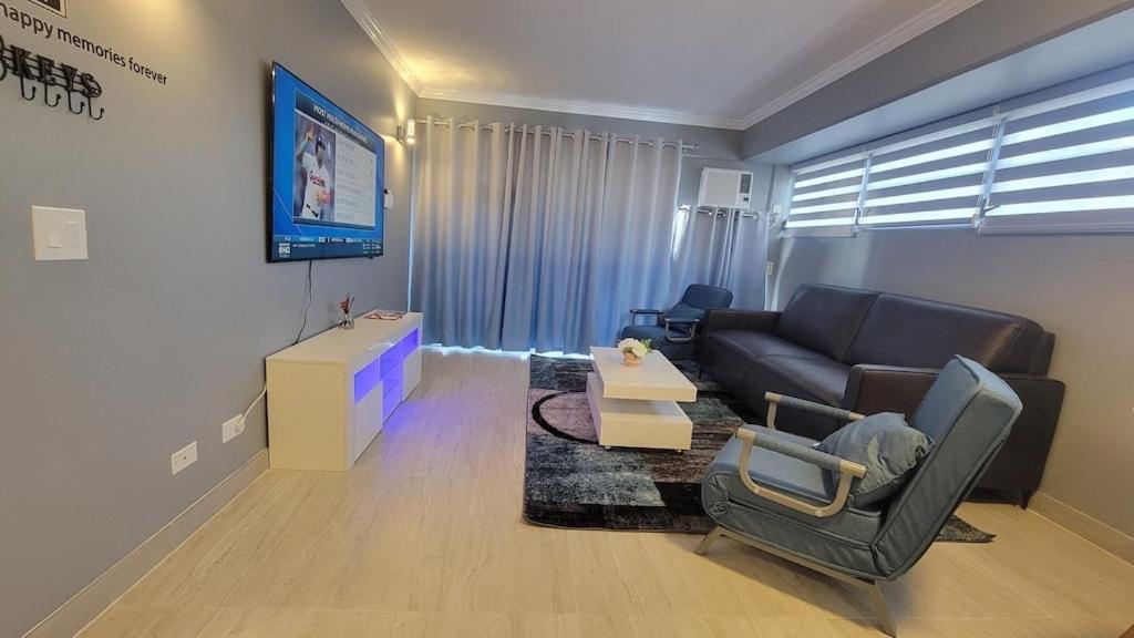 Waikiki Condo 2 Bedrooms 2 Bathrooms With 1 Free Parking Space Honolulu Zewnętrze zdjęcie