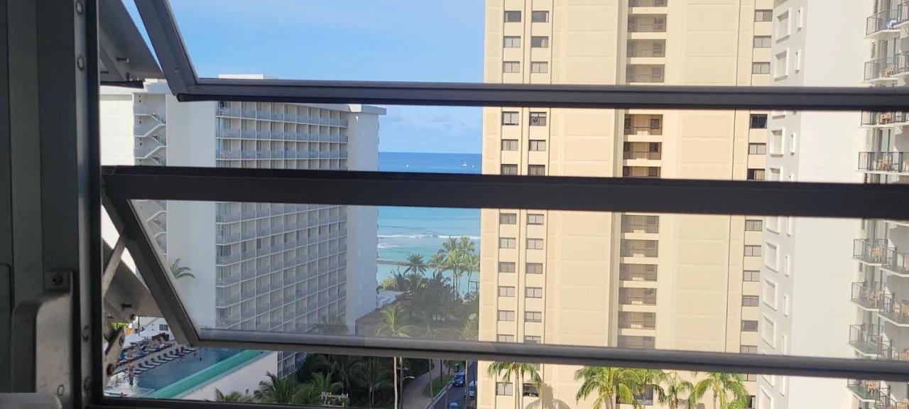 Waikiki Condo 2 Bedrooms 2 Bathrooms With 1 Free Parking Space Honolulu Zewnętrze zdjęcie
